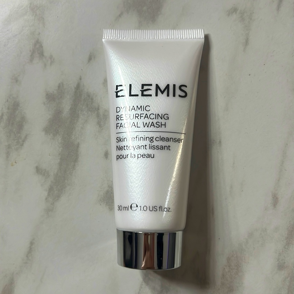 Dynamic Resurfacing Facial Wash..